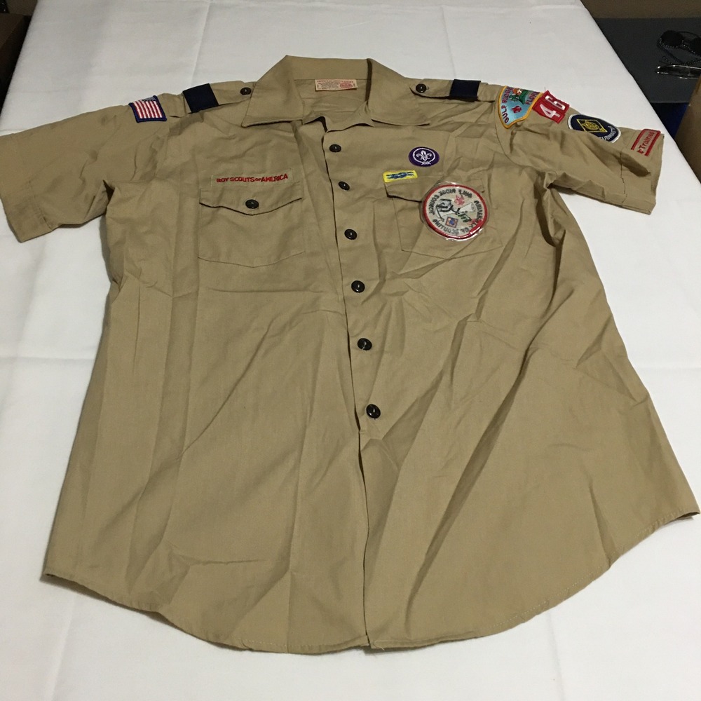 Boy Scouts of America Short Sleeve Shirt Mens Large Tan Uniform Patches